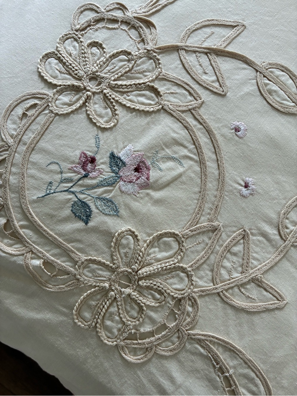 Duvet Cover Twin Size Battenberg Lace Embroidered Cream Color Vintage - Picture 2 of 10
